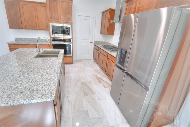 Building Photo - NEW CONSTRUCTION IN THE FAR NE Heights!