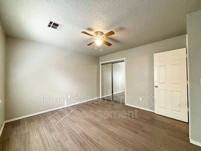 Building Photo - 930 SW 62nd St