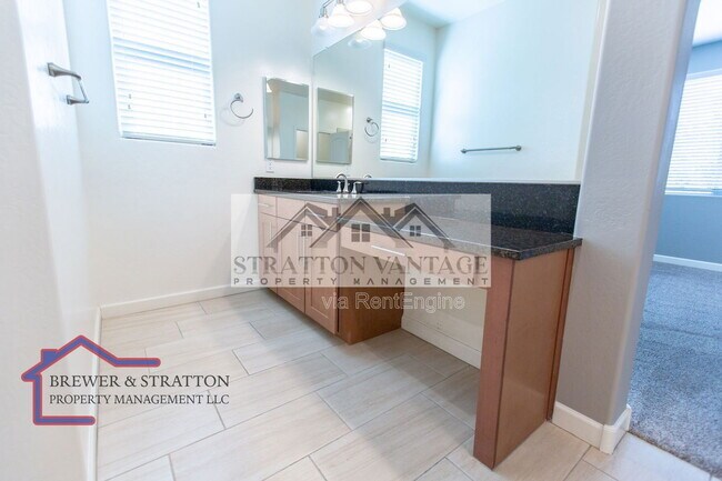 Building Photo - 4118 E Hoot Owl Trail