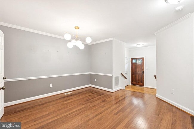 Building Photo - 5875 Woodfield Estates Dr