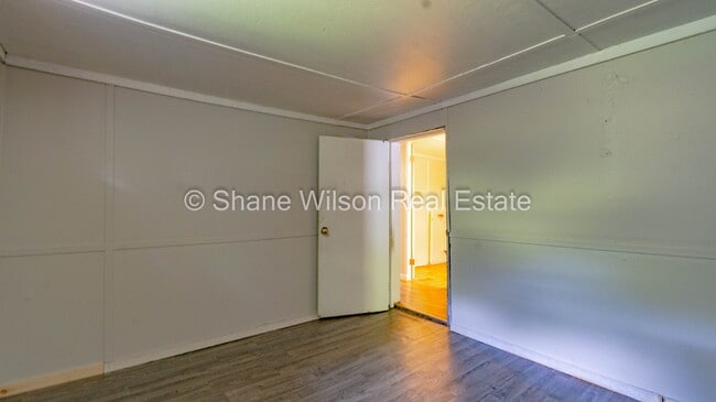 Building Photo - Charming 3-Bedroom Home on Wilkes Avenue w...