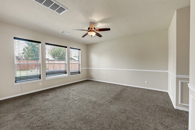 Building Photo - 2414 Snowy Egret Drive