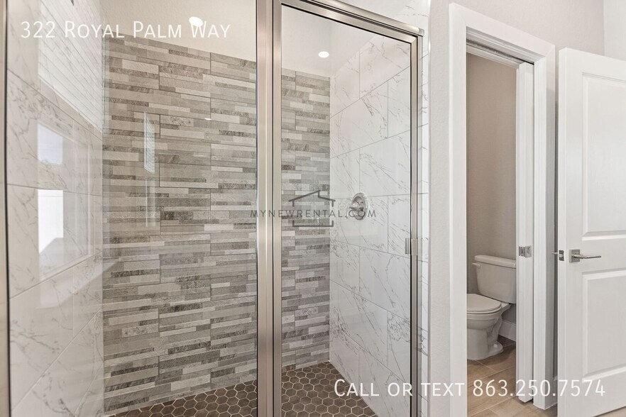 Building Photo - 322 Royal Palm Wy