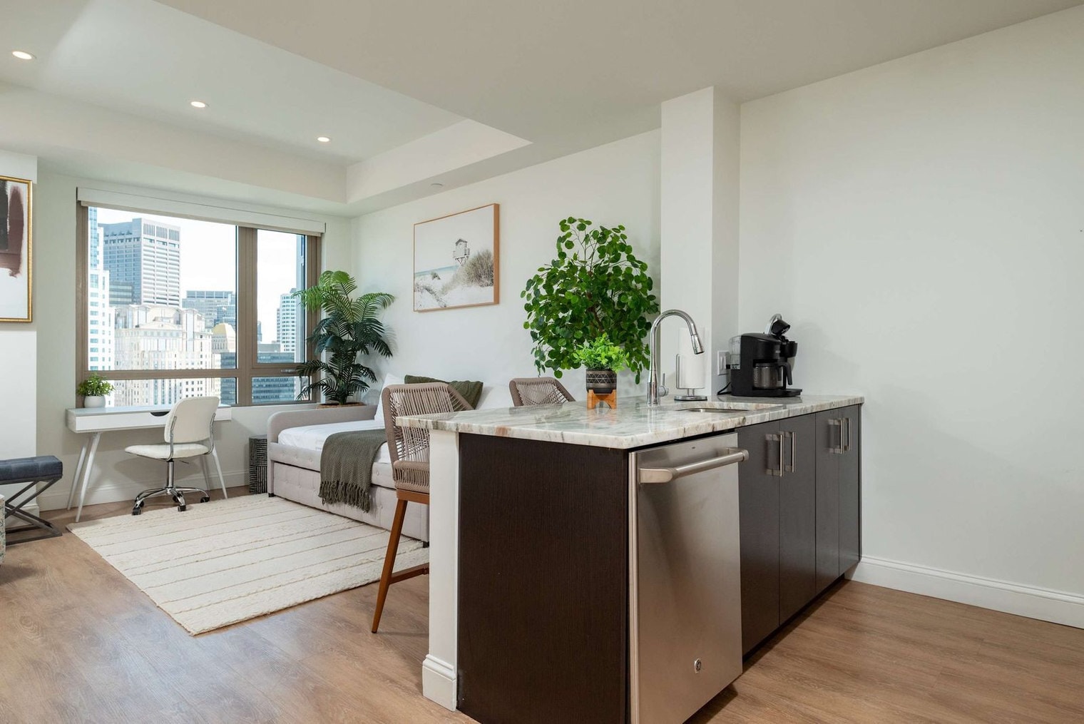 Building Photo - 99 Kneeland St