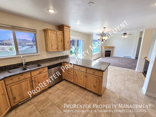 Building Photo - 1911 1485 W