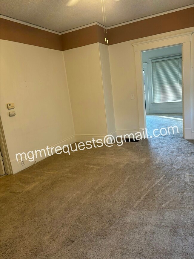 Building Photo - 509 W Olive Ave