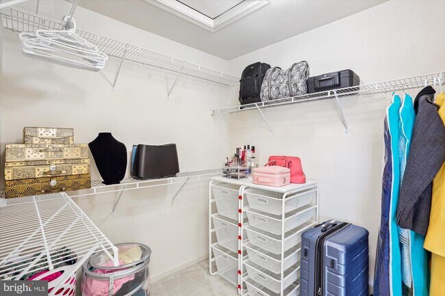 Building Photo - 13950 Estuary Dr