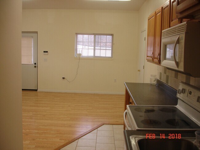 Building Photo - 503 SE 325th Rd