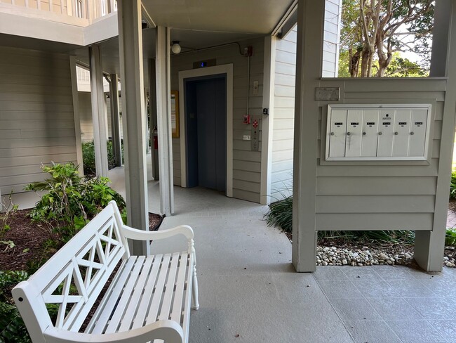 Building Photo - Furnished Waterfront Condo in Hilton Head Plantation - Mariners Pt