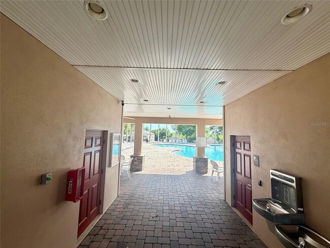 Building Photo - 3342 Landing Vw