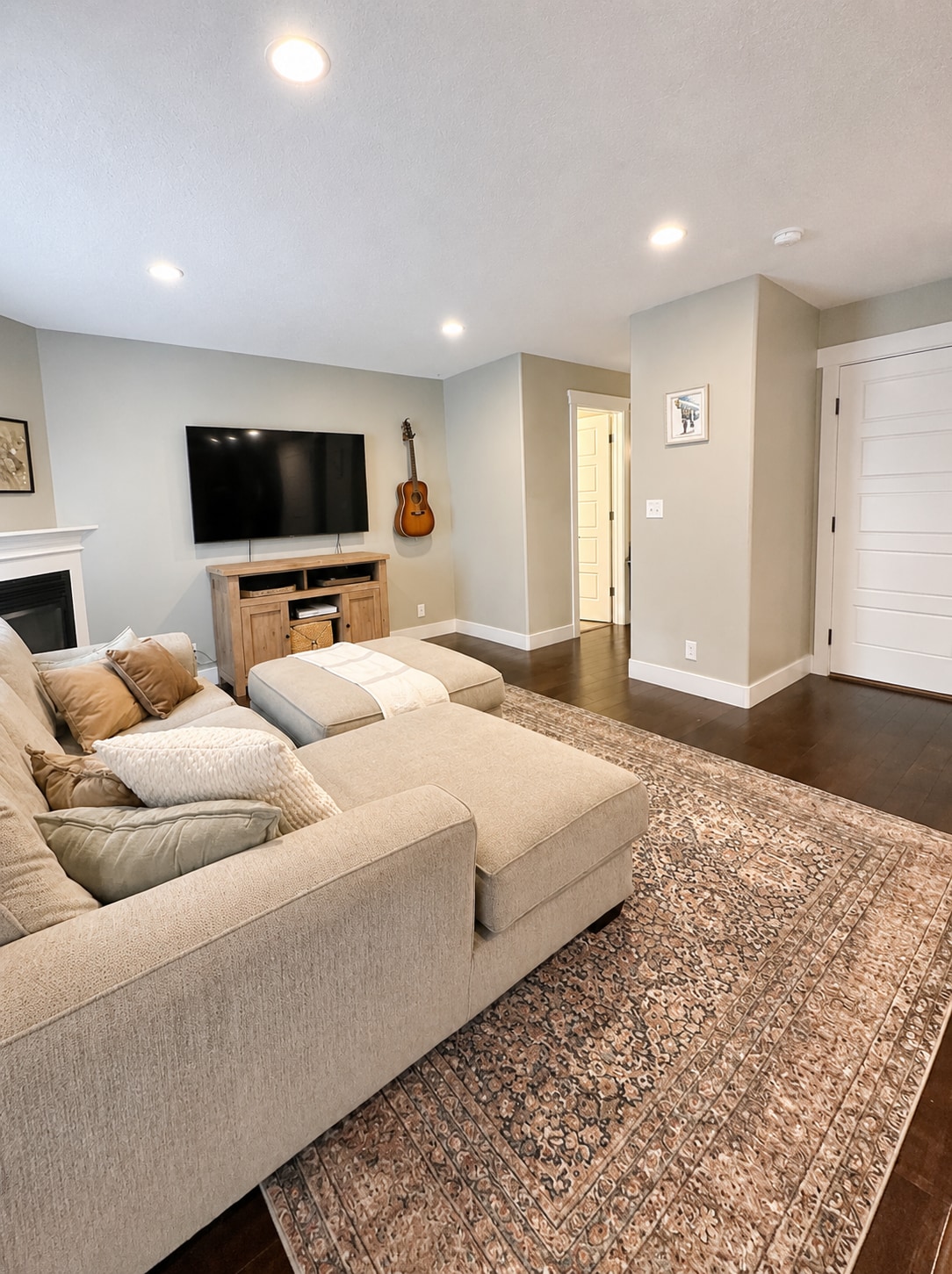 Living Room - 240 W 1030 S