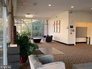 Building Photo - 6631 Wakefield Dr