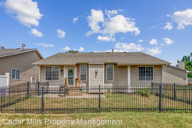 Building Photo - 4 br, 3 bath House - 1950 S Webb #117