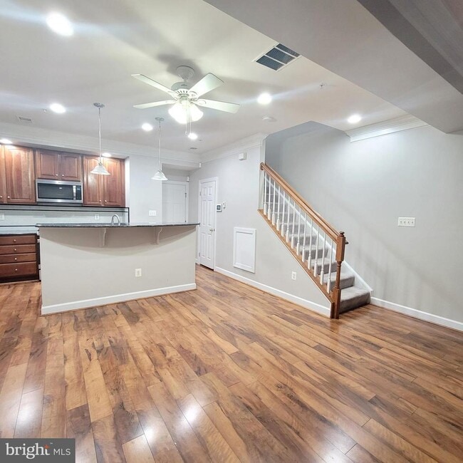 Building Photo - 3681 Spring Hollow Ln