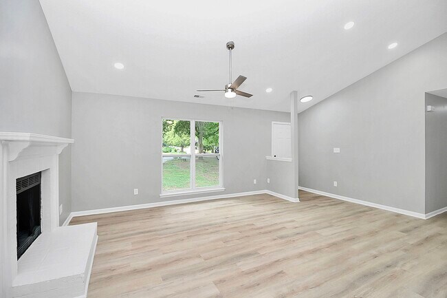 Building Photo - 5801 Woodrock Ct