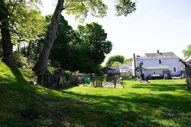 Building Photo - 43 Alpine Pl