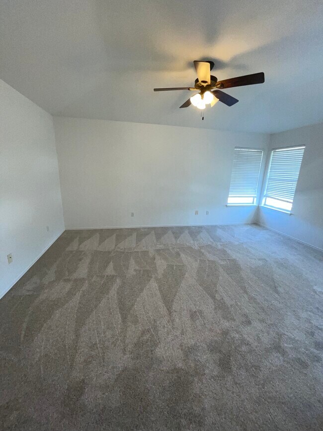 Master - 3809 Willie Mays Ln