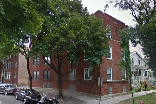 Building Photo - 2317 W Eastwood Ave