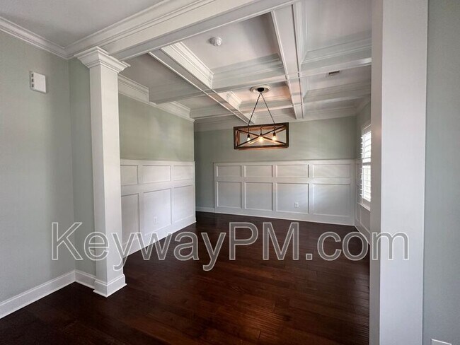 Building Photo - 1731 Edenburg Way