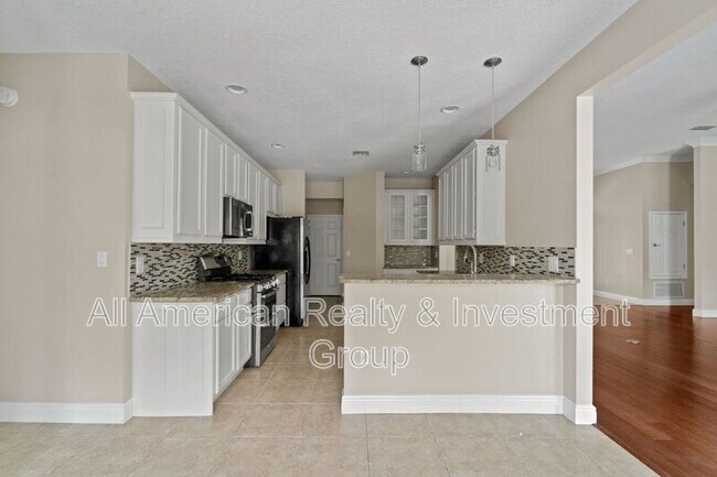 Building Photo - 4301 Hidden Lakes Dr