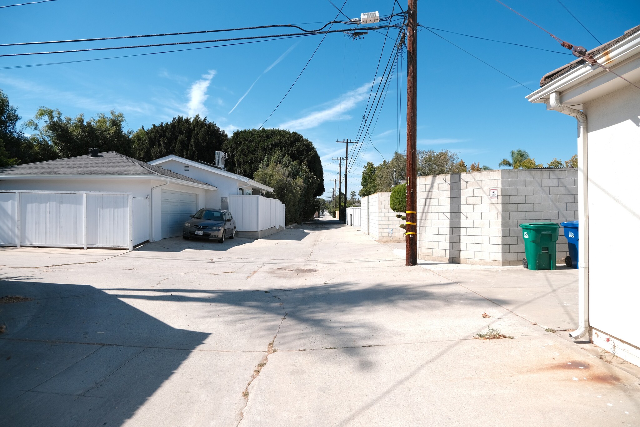 Building Photo - 4365 Cerritos Ave