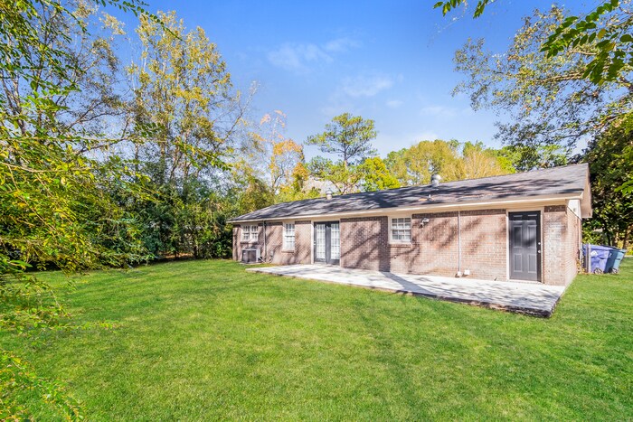 Building Photo - 4429 Clovewood St