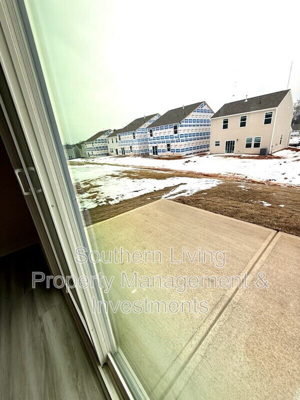 Building Photo - 12027 Zazu Wy