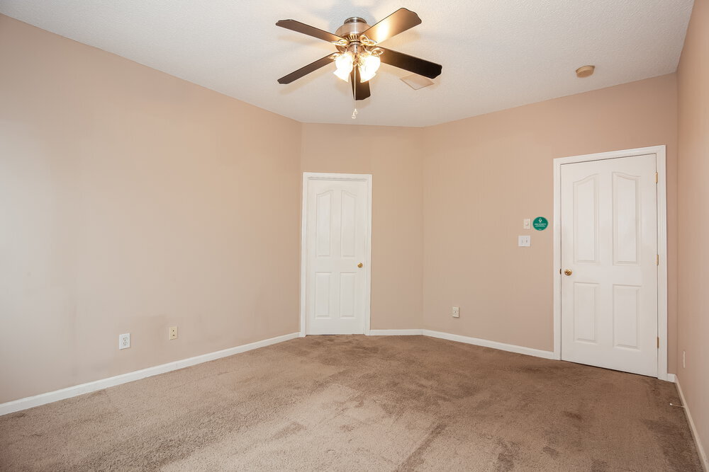 Building Photo - 12330 Summer Creek Ln