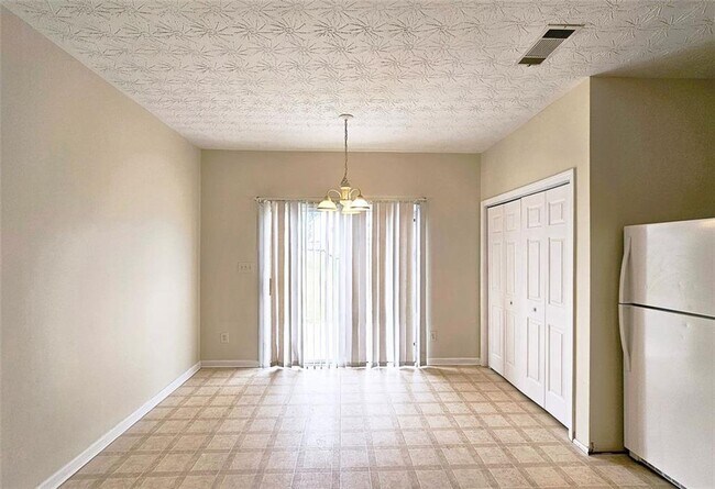 Building Photo - 735 Cool Weather Dr