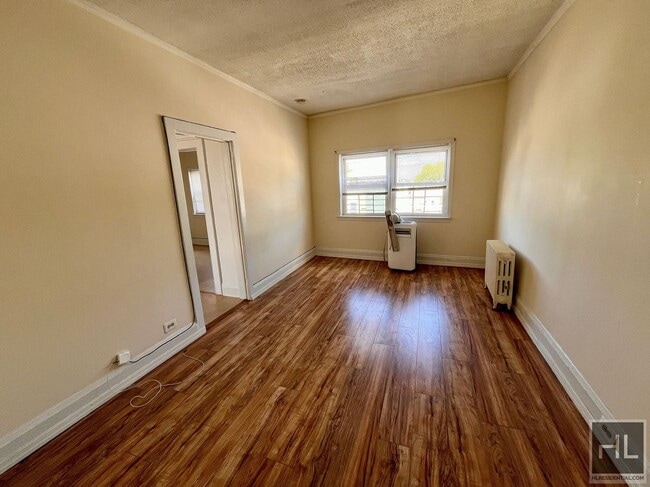 Building Photo - Oliver Avenue