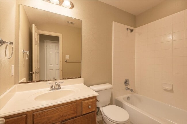 Building Photo - 2613 Patriot Dr