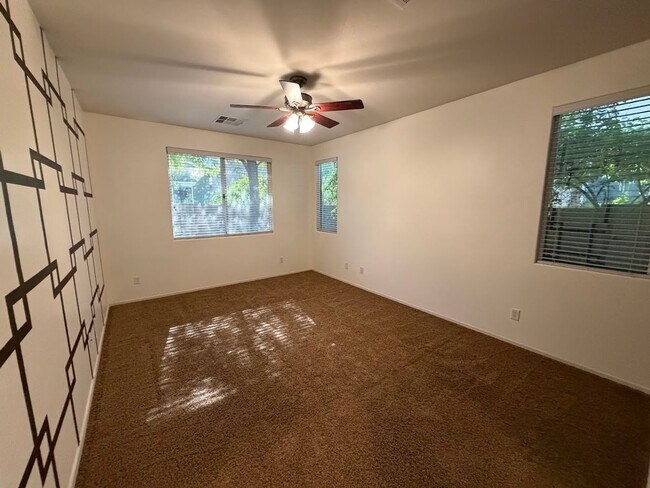 Building Photo - Cozy Home for Rent in Gilbert's Morrison Ranch!!