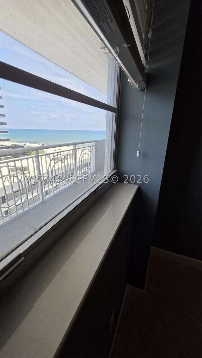 Building Photo - 5825 Collins Ave