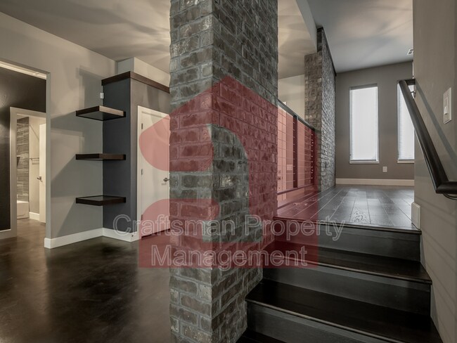 Building Photo - 17413 Melville Ln