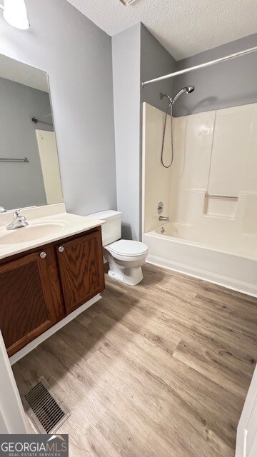 Building Photo - 1115 Country Club Pl