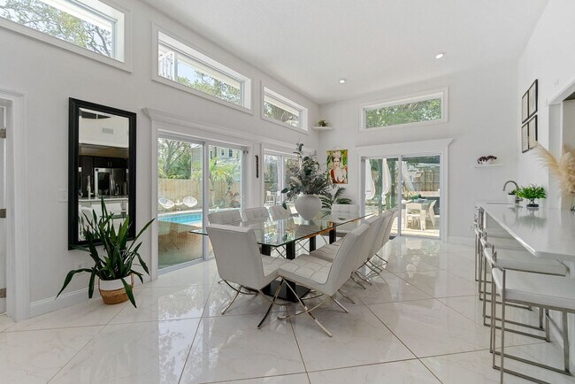 Building Photo - 501 Boating Club Rd