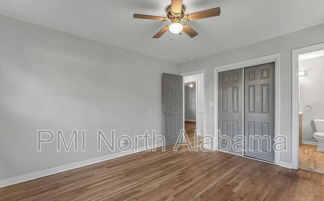 Building Photo - 3901 Vogel Dr NW