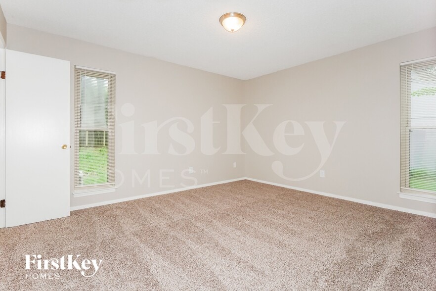 Building Photo - 3037 Leeridge Dr