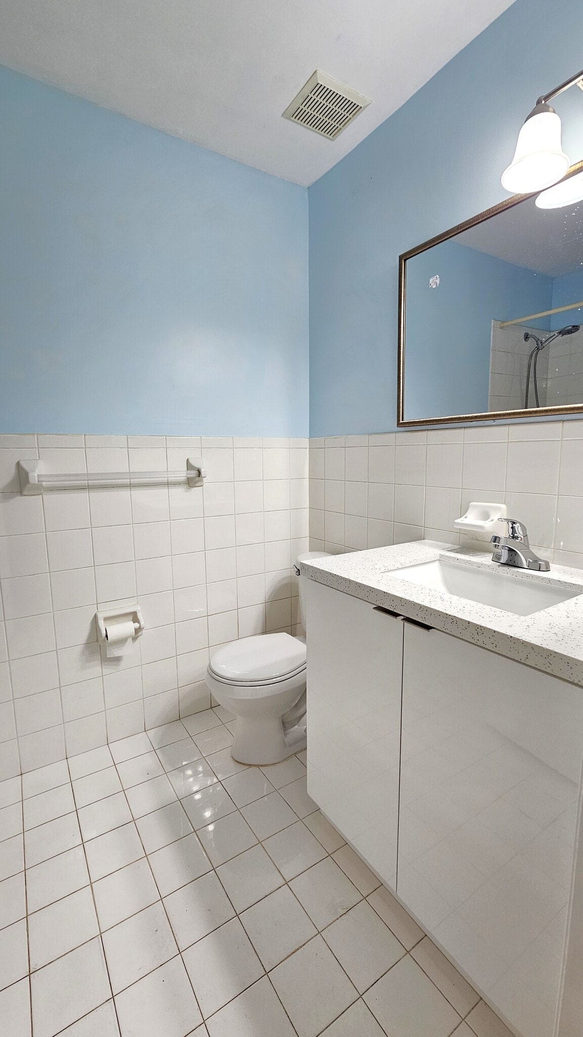 Building Photo - 10611 SW 170th Ter