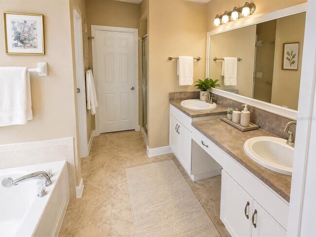 Building Photo - 4428 Havelocke Dr