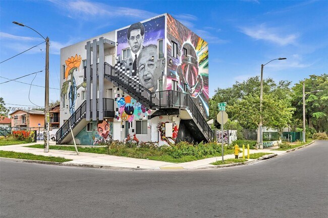 Building Photo - 584 NW 35th St