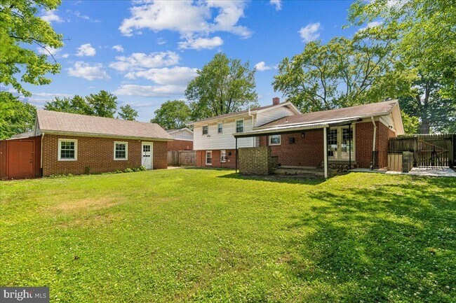 Building Photo - 1103 Playford Ln