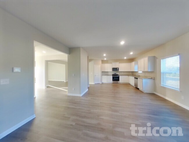 Building Photo - 1300 Deutz Dr