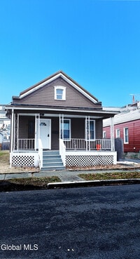 Building Photo - 56 Amity St