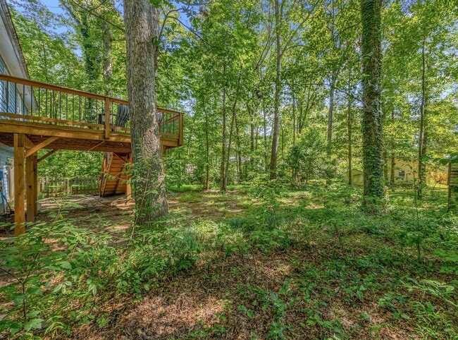 Building Photo - Lovely 3 bedroom, 1 1/2 bathroom home in G...