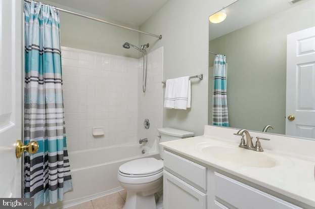 Building Photo - 8743 Stonehouse Dr