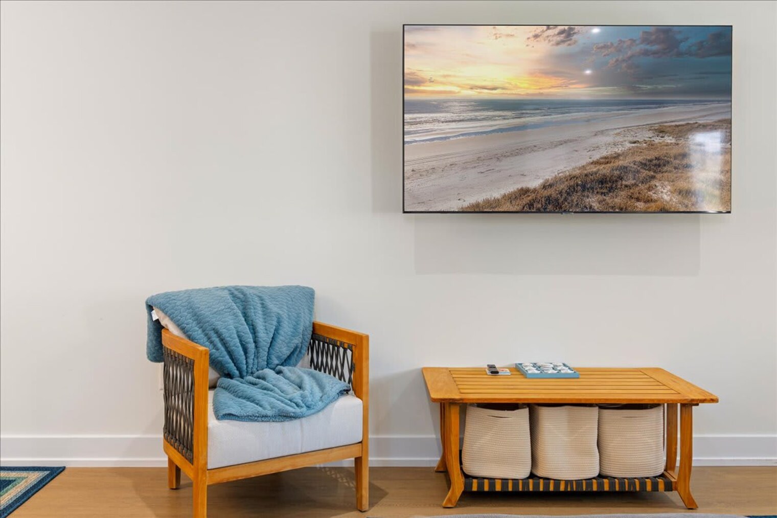 Building Photo - 1 N Austin Ave