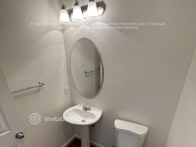 Building Photo - 3915 Eugene Dr