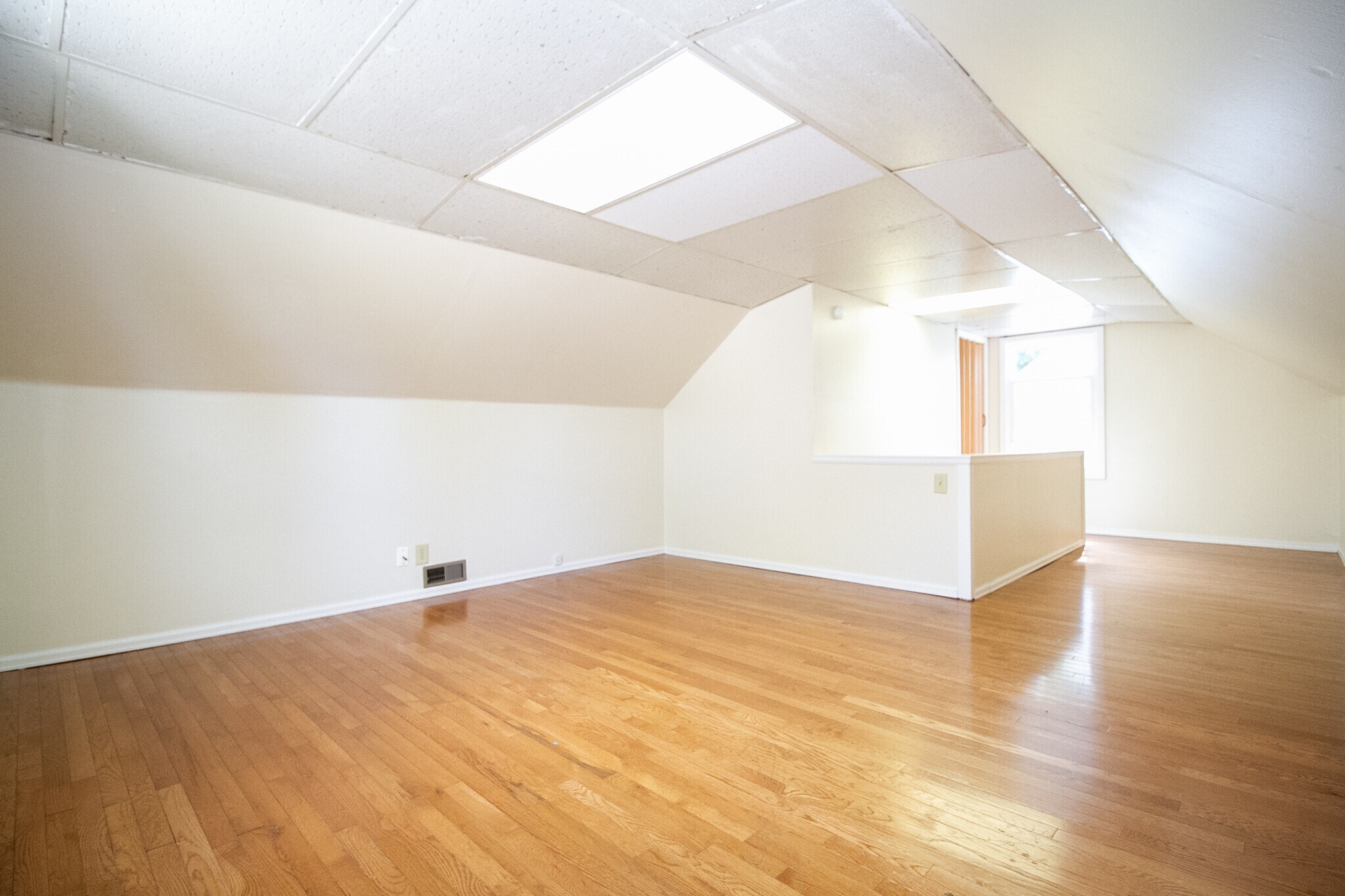 Building Photo - 1823 Marlow Rd