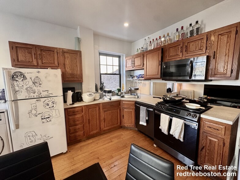 Building Photo - 1173 Commonwealth Ave